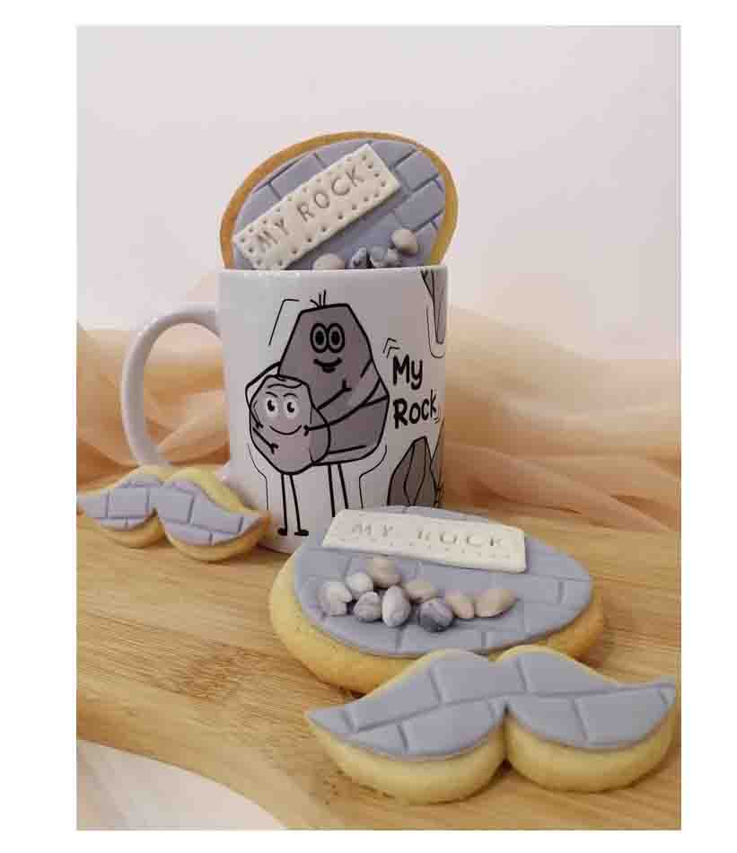 fathers day special set - a unique designed colored mug with 4 sugar paste decorated cookies - Image 1